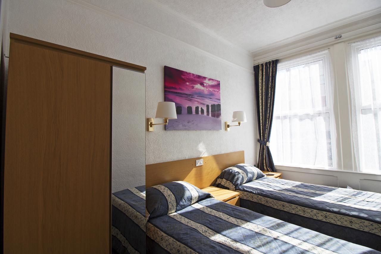 Evans Hotel Llandudno Extérieur photo