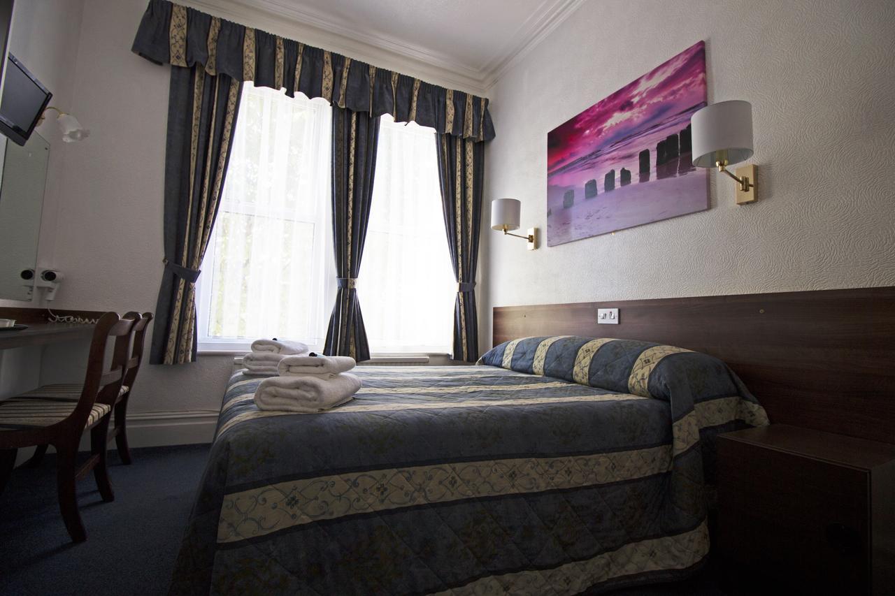 Evans Hotel Llandudno Extérieur photo