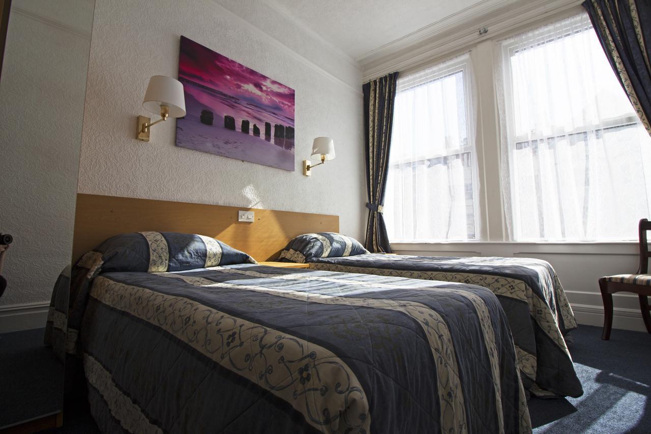 Evans Hotel Llandudno Extérieur photo