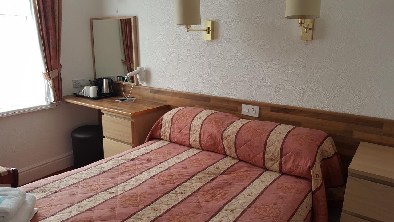 Evans Hotel Llandudno Extérieur photo
