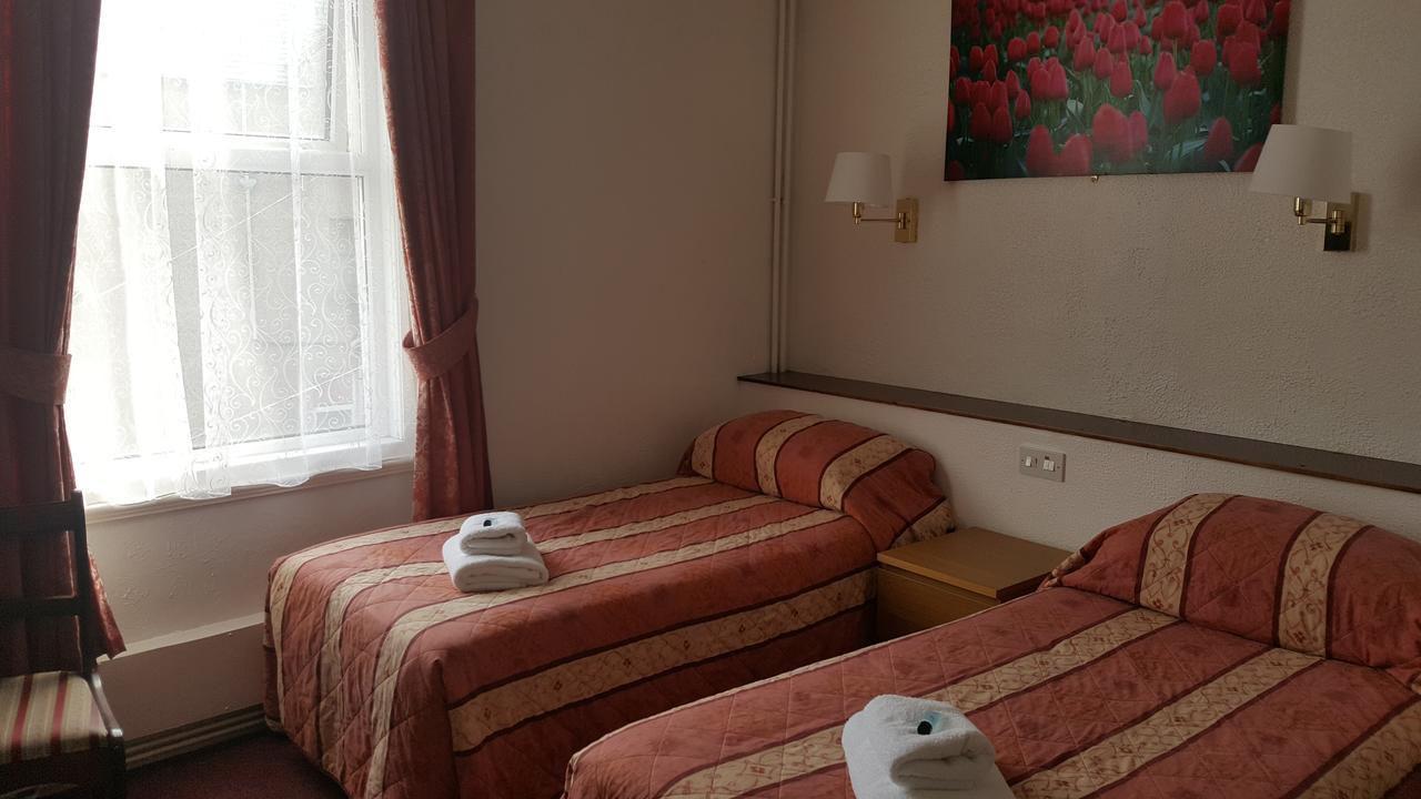 Evans Hotel Llandudno Extérieur photo