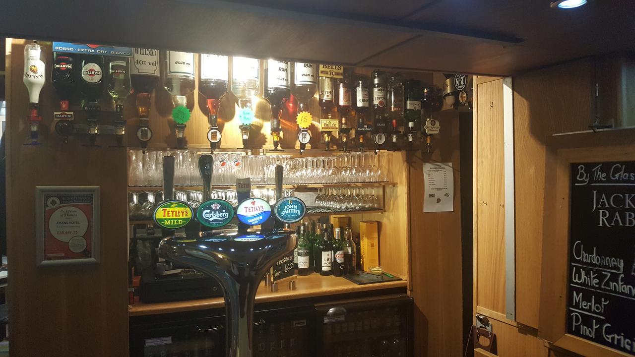 Evans Hotel Llandudno Extérieur photo